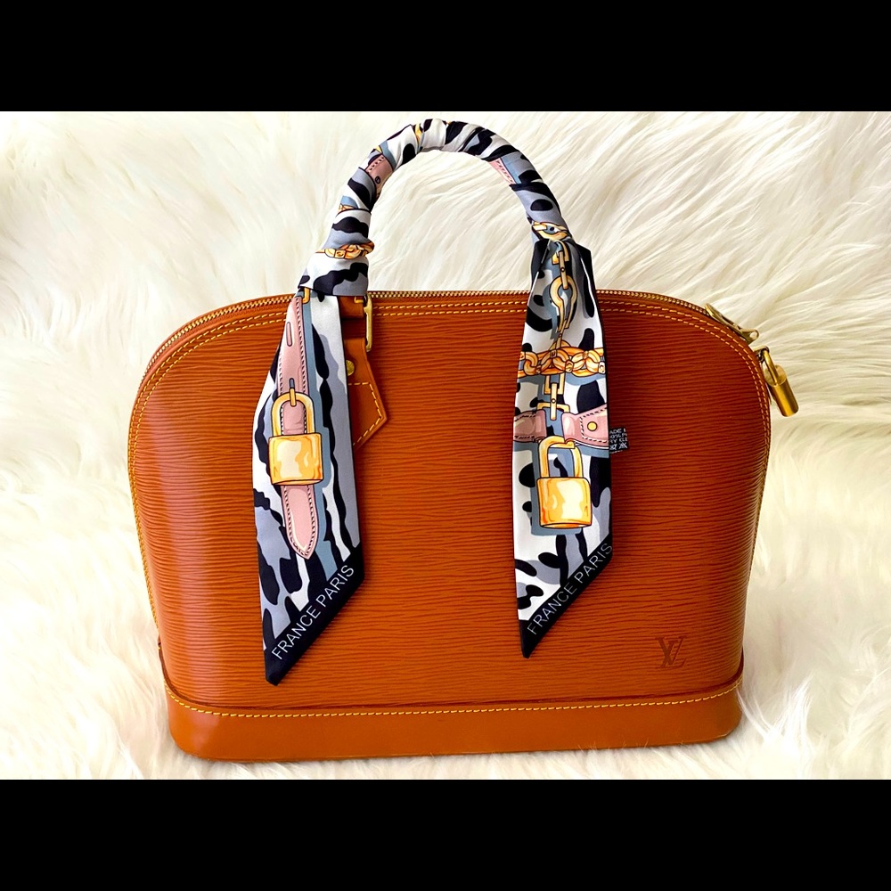 Louis Vuitton Alma Epi